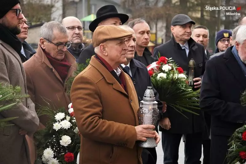 Policjanci garnizonu mikołowskiego w 79. rocznicę Tragedii Górnośląskiej