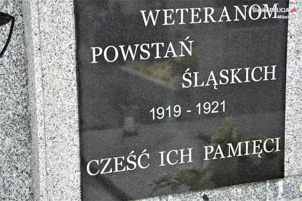 Policjanci podczas 102. rocznicy wybuchu III Powstania Śląskiego/fot. KPP Mikołów