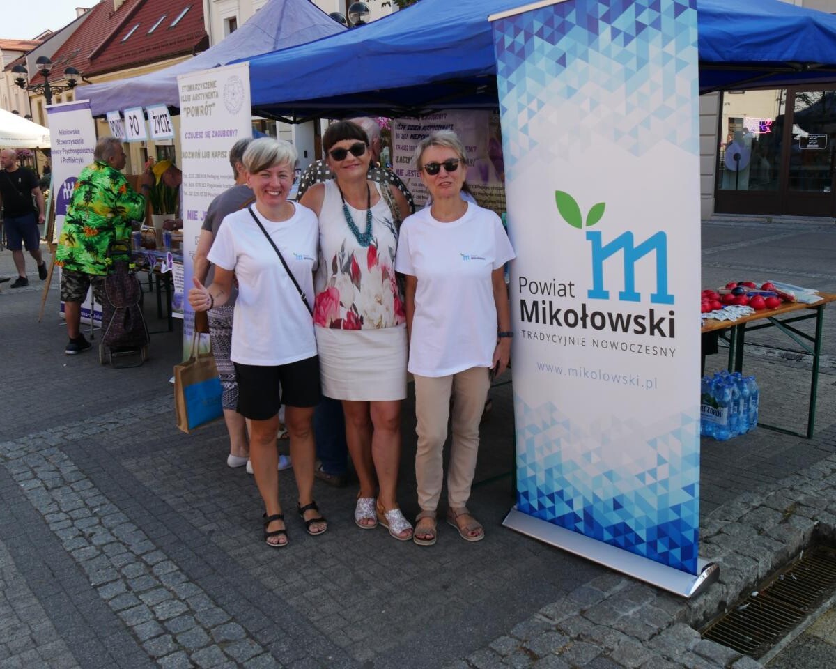 W sobotę, 7 września, mikołowski rynek wypełnił się tłumem osób, które przybyły, by wziąć udział w pierwszym Powiatowym Dniu Zdrowia Psychicznego / fot. Aktualności Powiatu Mikołowskiego FB