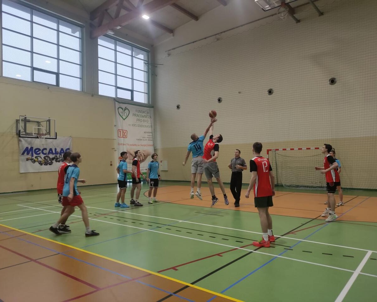 fot.  I LO Mikołów, II LO Mikołów, ZST Mikołów, ZSEiU Łaziska Górne, ZSP Ornontowice