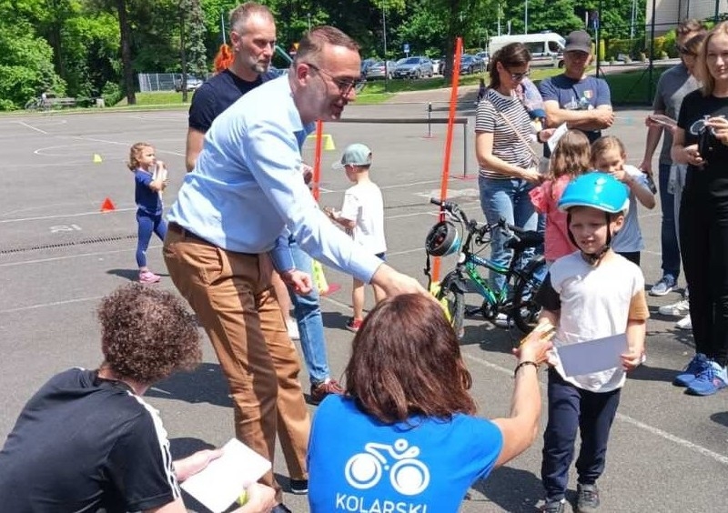 Rower, basen i uśmiechy! Tak Mikołów świętował Dzień Dziecka [FOTO]