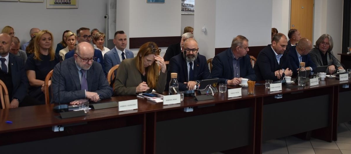 28 maja 2025 r. odbyła się absolutoryjna sesja Rady Powiatu Mikołowskiego / fot. Aktualności Powiatu Mikołowskiego