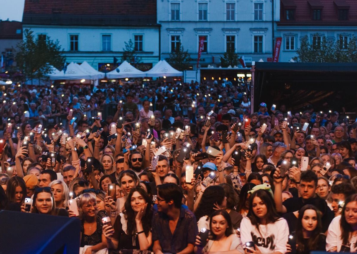 Wczoraj, 9 czerwca, w Mikołowie odbyło się coroczne święto miasta, które przyciągnęło tłumy mieszkańców na Rynek / fot. Birdabo Studio