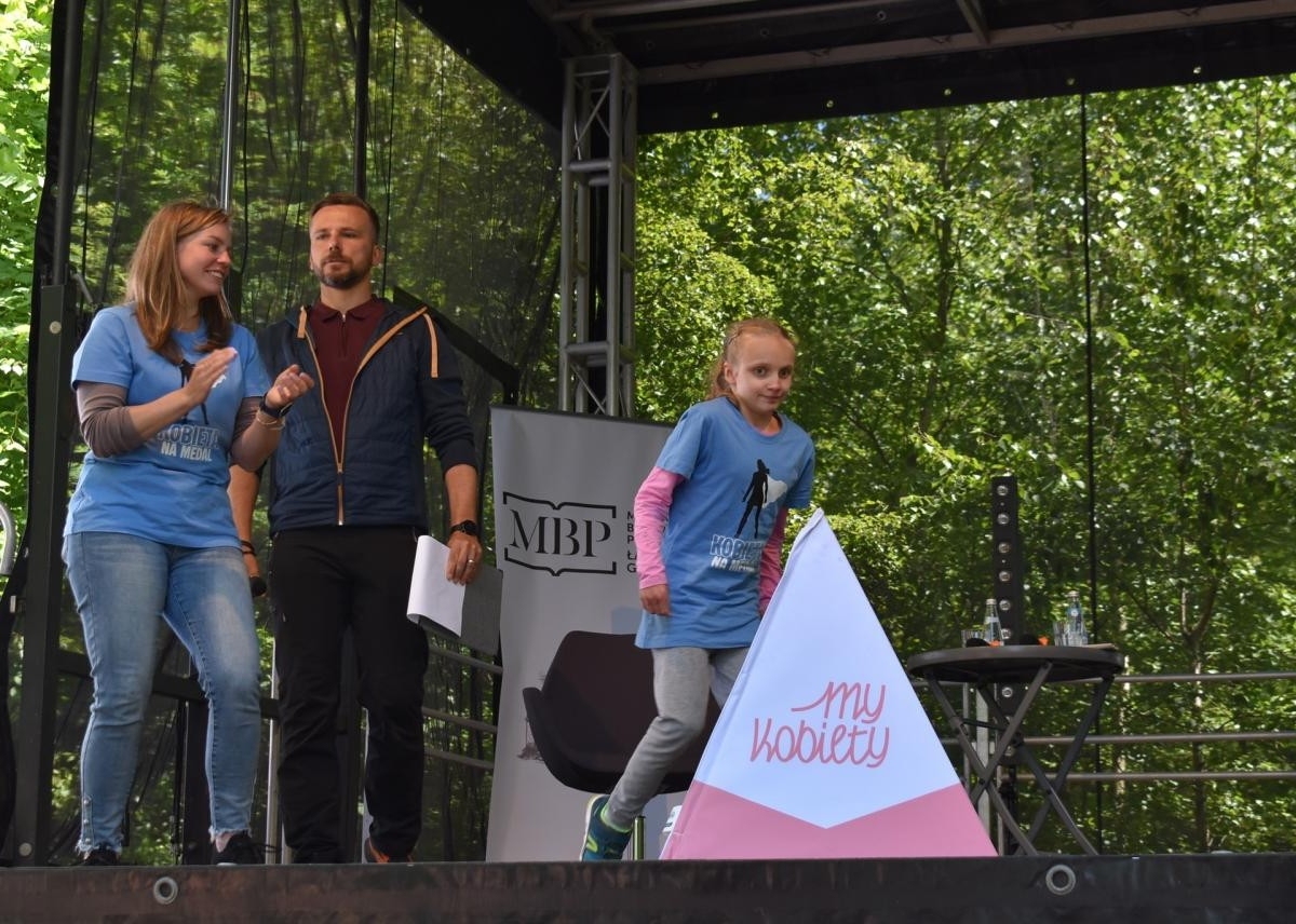 Ponad 400 uczestników V edycji Trójstyku „Kobieta na medal” połączyło siły, by pomóc Hani Sidełko / fot. Aktualności Powiatu Mikołowskiego