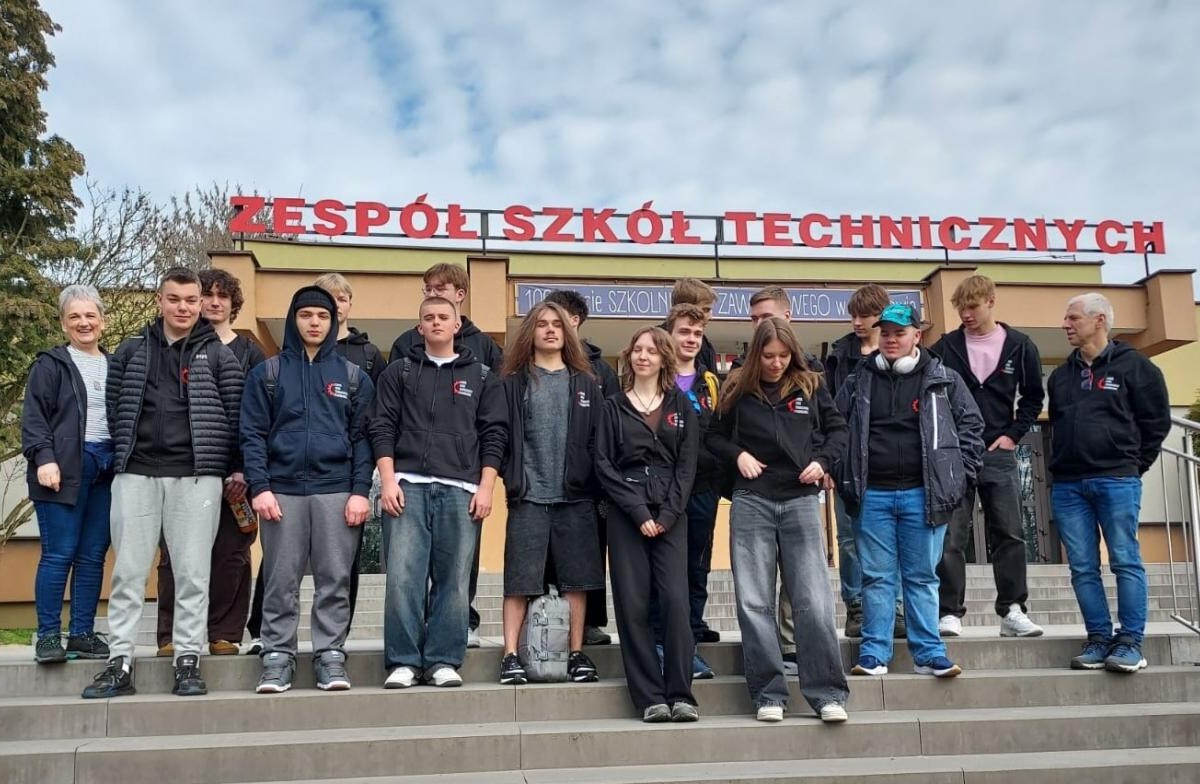 Grupa uczniów Zespołu Szkół Technicznych w Mikołowie odbywa praktyki zawodowe w Hiszpanii w ramach programu Erasmus+ / fot. Aktualności Powiatu Mikołowskiego