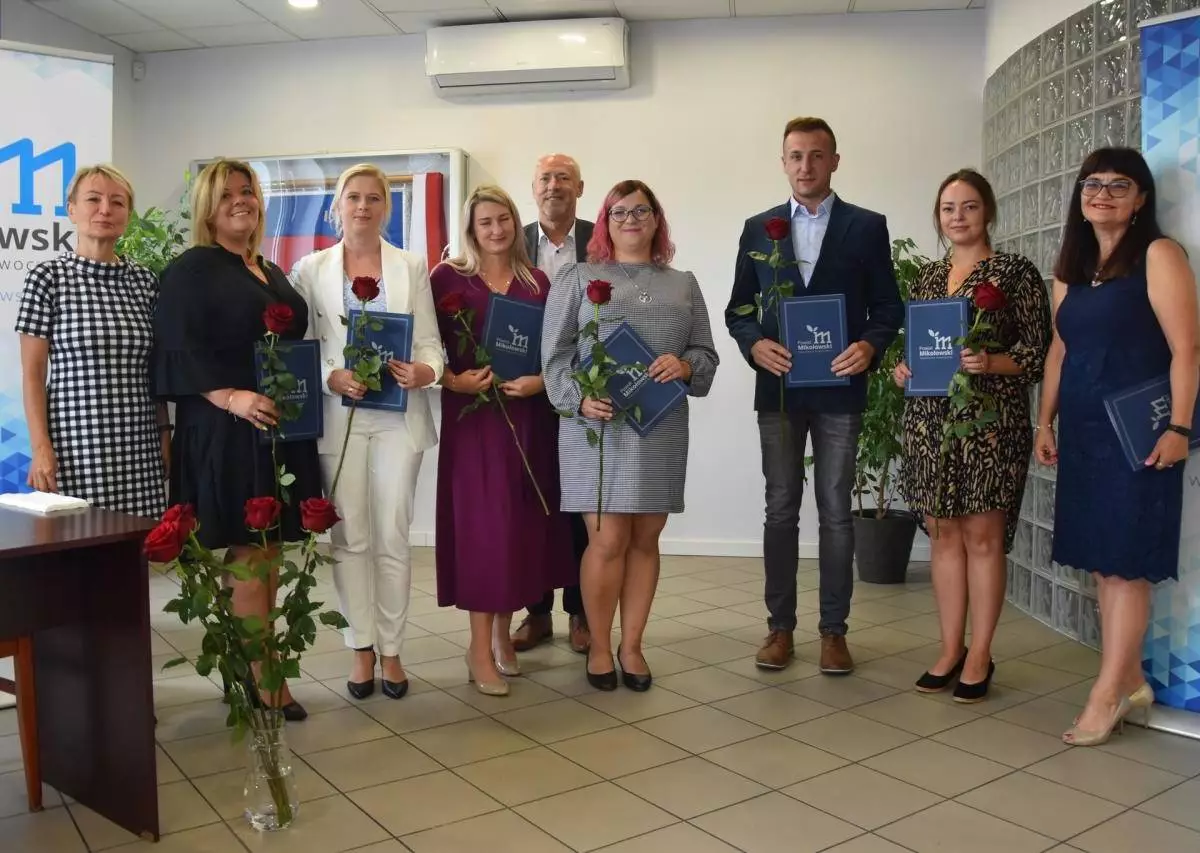 Już 1 września odbyła się uroczystość wręczenia aktów awansu zawodowego / fot. Starostwo Powiatowe w Mikołowie