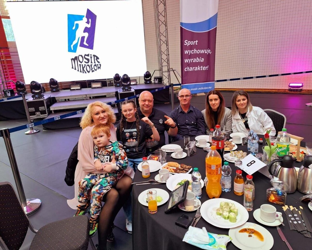 W sobotę tj. 16 marca br. w Hali Sportowej MOSiR odbyła się VI Charytatywna Gala Kickboxingu dla Adriana i Darka, którzy cierpią na bardzo poważne schorzenia / fot. Flash K1 Mikołów