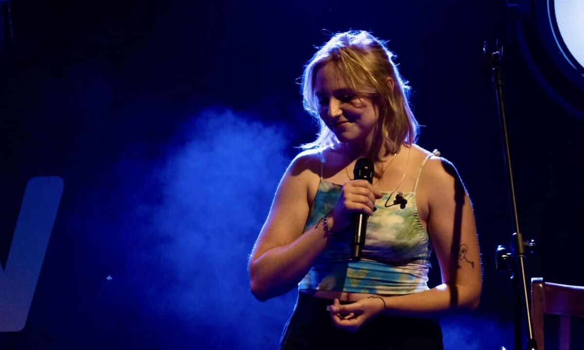 W piątkowy wieczór, 23 sierpnia 2024 roku, na Rynku w Mikołowie odbył się kolejny koncert z cyklu “Letnie Granie” / fot.UM Mikołów (EmK4)