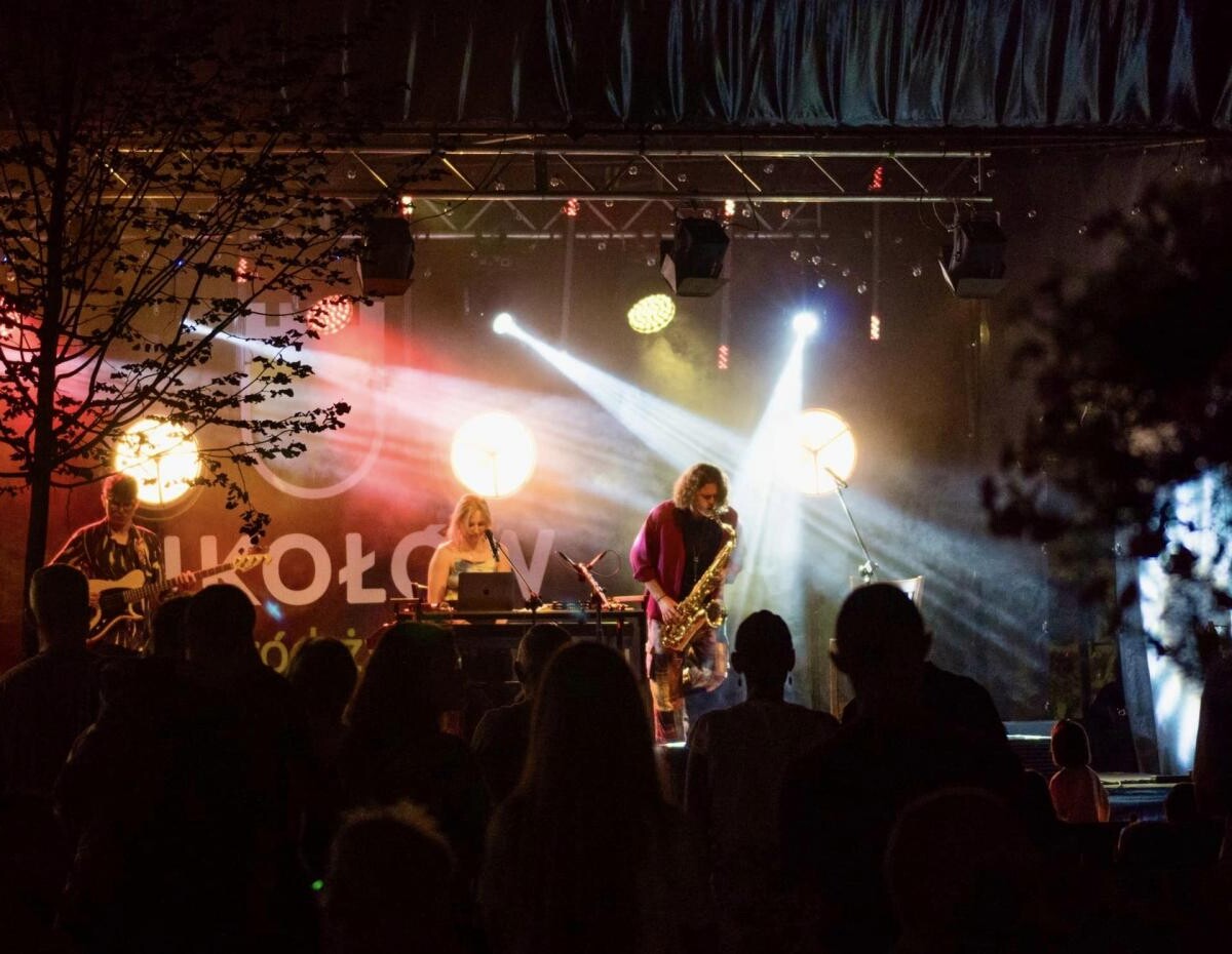 W piątkowy wieczór, 23 sierpnia 2024 roku, na Rynku w Mikołowie odbył się kolejny koncert z cyklu “Letnie Granie” / fot.UM Mikołów (EmK4)