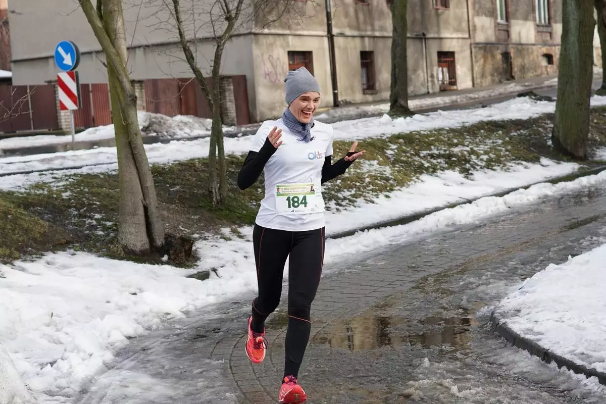 Wśród kobiet na dystansie 10 km wygrała przewodnicząca Rady Miejskiej Mikołowa, Katarzyna Syryjczyk-Słomska