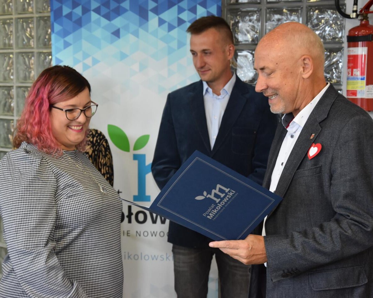 Już 1 września odbyła się uroczystość wręczenia aktów awansu zawodowego / fot. Starostwo Powiatowe w Mikołowie