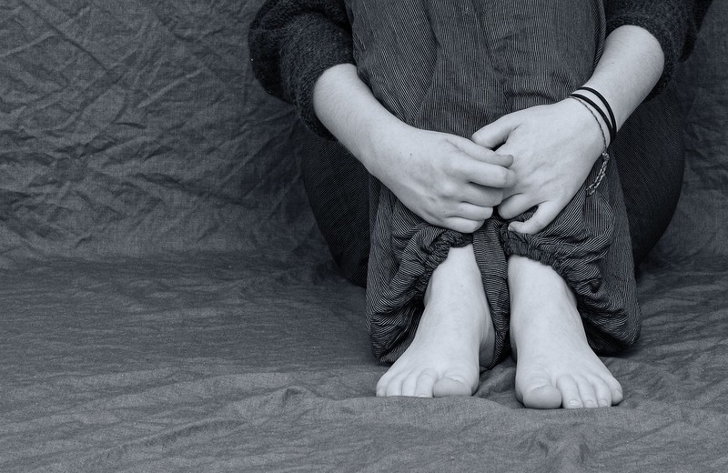 Znęcał się nad partnerką i niemowlęciem. 29-latek trafił do aresztu